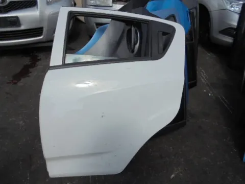 Πόρτα Πίσω Αριστερή για CHEVROLET - DAEWOO SPARK (2013 - ) *Γ* Πόρτα Πίσω Αριστερή για CHEVROLET - DAEWOO SPARK (2013 - ) *Γ*