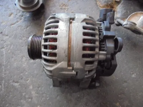 Δυναμό - Εναλλάκτης 0124525035 για PEUGEOT 307 (2001 - 2005) (3A) (3C) Δυναμό - Εναλλάκτης 0124525035 για PEUGEOT 307 (2001 - 2005) (3A) (3C)