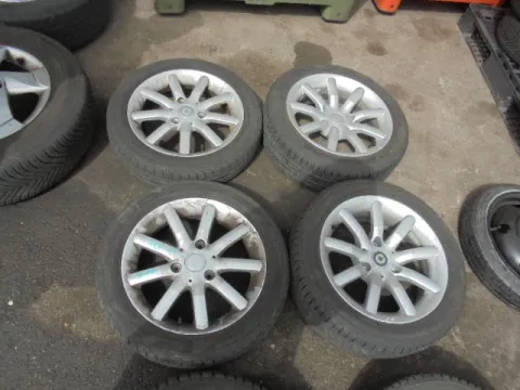Ζαντολάστιχο Αλουμινίου 2ΑΔΑ Pirelli 175/55/R15 + 2ΑΔΑ Momo 145/65/R15 *** για SMART FORTWO (2004 - 2007) (450) *Γ* Ζαντολάστιχο Αλουμινίου 2ΑΔΑ Pirelli 175/55/R15 + 2ΑΔΑ Momo 145/65/R15 *** για SMART FORTWO (2004 - 2007) (450) *Γ*