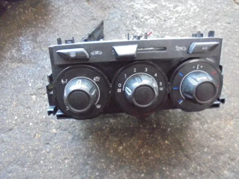 Χειριστήρια Καλοριφέρ N5669003 για CITROEN C3 (2010 - 2014) Χειριστήρια Καλοριφέρ N5669003 για CITROEN C3 (2010 - 2014)