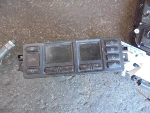 Χειριστήρια Καλοριφέρ για AUDI A4 (1999 - 2001) (8D) Χειριστήρια Καλοριφέρ για AUDI A4 (1999 - 2001) (8D)