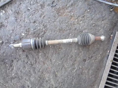 Ημιαξόνιο Εμπρός Αριστερό για FORD FIESTA (2008 - 2012) Mk6 (JA8) 1251 (- SNJB) Petrol 82 Ημιαξόνιο Εμπρός Αριστερό για FORD FIESTA (2008 - 2012) Mk6 (JA8) 1251 (- SNJB) Petrol 82