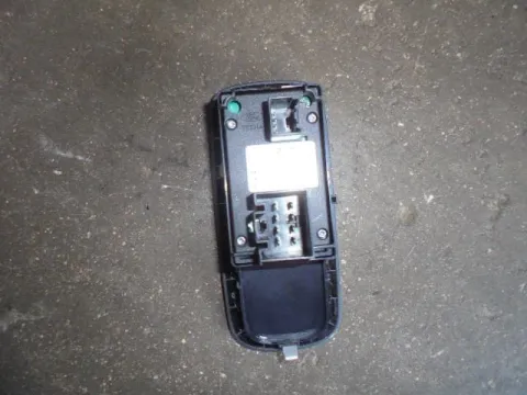 Διακόπτης Παραθύρων Κεντρικός Αριστερής 2πλος 4+8pin για FORD FIESTA (2008 - 2012) Mk6 (JA8) - 