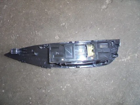 Διακόπτης Παραθύρων Κεντρικός Αριστερής 4πλος 10pin για NISSAN QASHQAI (2014 - 2017) , (2018 -) - 