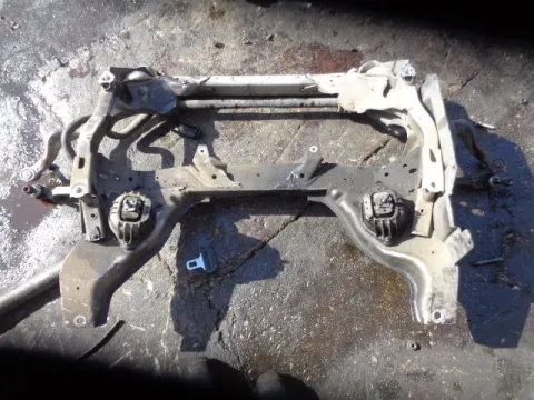 Γέφυρα Εμπρός Οριζόντια για BMW 3 Series (2005 - 2008) (E90-1-2-3) *ΔΒ* ΠΑΛΕΤΑ *247* Γέφυρα Εμπρός Οριζόντια για BMW 3 Series (2005 - 2008) (E90-1-2-3) *ΔΒ* ΠΑΛΕΤΑ *247*