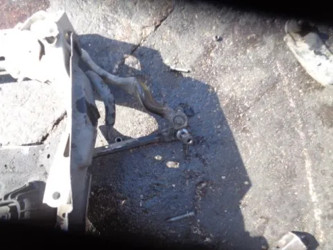 Ψαλίδι Εμπρός Δεξί για BMW 3 Series (2005 - 2008) (E90-1-2-3) *ΔΒ* ΠΑΛΕΤΑ *247* Ψαλίδι Εμπρός Δεξί για BMW 3 Series (2005 - 2008) (E90-1-2-3) *ΔΒ* ΠΑΛΕΤΑ *247*