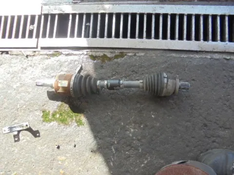 Ημιαξόνιο Εμπρός Αριστερό για MAZDA 3 (2004 - 2006) (BK) / 1600 Y601 Diesel 109 DI Turbo Ημιαξόνιο Εμπρός Αριστερό για MAZDA 3 (2004 - 2006) (BK) / 1600 Y601 Diesel 109 DI Turbo