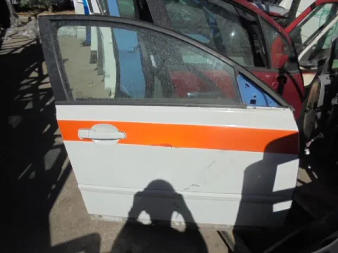 Πόρτα Εμπρός Δεξιά για VOLVO V50 (2004 - 2007) (MW) Πόρτα Εμπρός Δεξιά για VOLVO V50 (2004 - 2007) (MW)