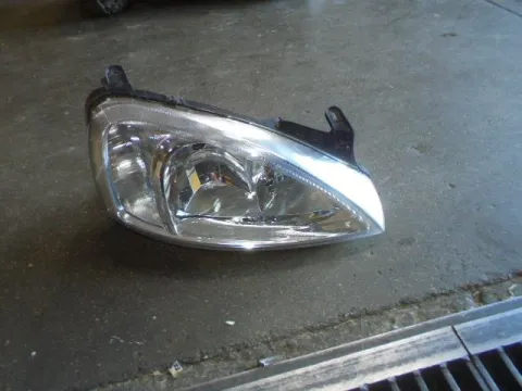 Φανάρι Εμπρός Δεξί για OPEL CORSA (2000 - 2004) C ΙΜΙΤΑΣΙΟΝ Φανάρι Εμπρός Δεξί για OPEL CORSA (2000 - 2004) C ΙΜΙΤΑΣΙΟΝ