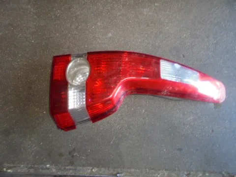 Φανάρι Πίσω Δεξί (Ελαττωματικό) για VOLVO V50 (2004 - 2007) (MW) Φανάρι Πίσω Δεξί (Ελαττωματικό) για VOLVO V50 (2004 - 2007) (MW)