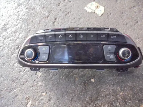 Χειριστήρια Καλοριφέρ 97250-GXXXX για HYUNDAI i30 (2017 - ) ΤΕΛΑΡΟ 24 Χειριστήρια Καλοριφέρ 97250-GXXXX για HYUNDAI i30 (2017 - ) ΤΕΛΑΡΟ 24