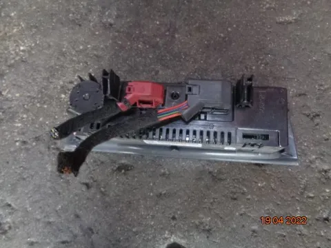 Χειριστήρια Καλοριφέρ 6J0820043C για SEAT IBIZA (2008 - 2013) (6J) 1600 (CAYB) Diesel 90 TDI -  Χειριστήρια Καλοριφέρ 6J0820043C για SEAT IBIZA (2008 - 2013) (6J) 1600 (CAYB) Diesel 90 TDI -