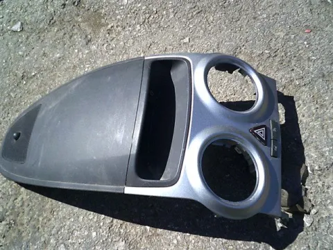 Κονσόλα Με ρολόι για OPEL CORSA (2006 - 2011) D Κονσόλα Με ρολόι για OPEL CORSA (2006 - 2011) D