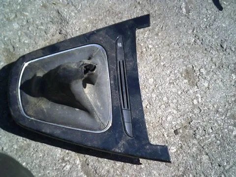 Κονσόλα 735486337 για LANCIA YPSILON (2012 - ) ( ) Κονσόλα 735486337 για LANCIA YPSILON (2012 - ) ( )
