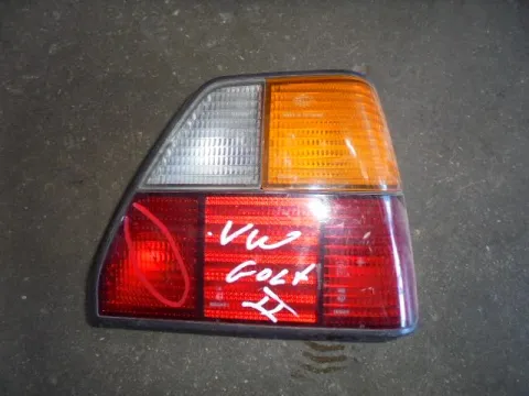 Φανάρι Πίσω Δεξί (Ραγισμένο) για VW GOLF (1983 - 1992) Mk2 (19E - 1G1) Φανάρι Πίσω Δεξί (Ραγισμένο) για VW GOLF (1983 - 1992) Mk2 (19E - 1G1)