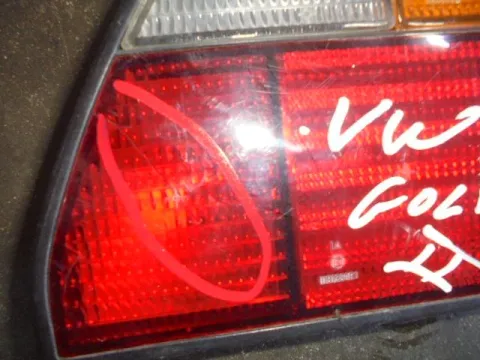 Φανάρι Πίσω Δεξί (Ραγισμένο) για VW GOLF (1983 - 1992) Mk2 (19E - 1G1) -  Φανάρι Πίσω Δεξί (Ραγισμένο) για VW GOLF (1983 - 1992) Mk2 (19E - 1G1) -