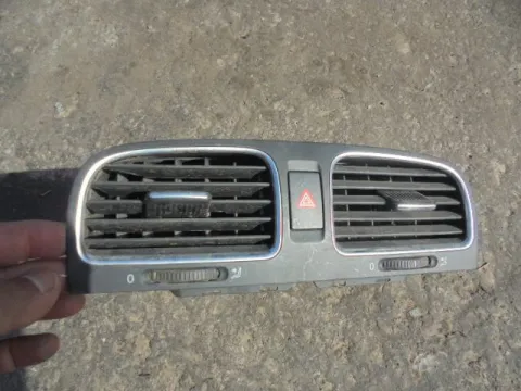 Αεραγωγός Ταμπλό Με Διακόπτη Alarm 5K0815736D για VW GOLF (2009 - 2013) Mk6 (5K1) *Ε* Αεραγωγός Ταμπλό Με Διακόπτη Alarm 5K0815736D για VW GOLF (2009 - 2013) Mk6 (5K1) *Ε*