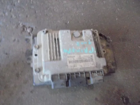 Εγκέφαλος Κινητήρα 8200305678 για RENAULT MEGANE (2002 - 2005) (LM) (KM) (EM) (CM) Εγκέφαλος Κινητήρα 8200305678 για RENAULT MEGANE (2002 - 2005) (LM) (KM) (EM) (CM)