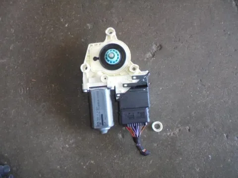 Γρύλος Παραθύρου Μοτερ Πίσω Δεξί για SKODA OCTAVIA (2004 - 2008) 5 (1Z3-5) , (2008 - 2013) 5 (1Z3-5) Γρύλος Παραθύρου Μοτερ Πίσω Δεξί για SKODA OCTAVIA (2004 - 2008) 5 (1Z3-5) , (2008 - 2013) 5 (1Z3-5)