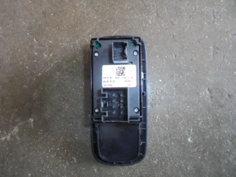 Διακόπτης Παραθύρων Κεντρικός Αριστερής 2πλος 4+8pin για FORD FIESTA (2008 - 2012) Mk6 (JA8) - 