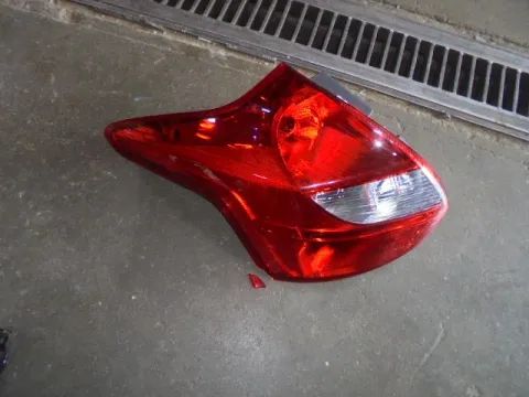 Φανάρι Πίσω Αριστερό (Ελαττωματικό) για FORD FOCUS (2011 - 2014) () Ηatchback - 5dr Φανάρι Πίσω Αριστερό (Ελαττωματικό) για FORD FOCUS (2011 - 2014) () Ηatchback - 5dr
