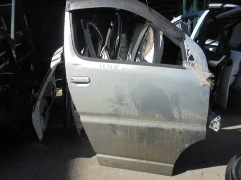 Πόρτα Εμπρός Δεξιά για TOYOTA HI-ACE (2005- ) QUANTUM Πόρτα Εμπρός Δεξιά για TOYOTA HI-ACE (2005- ) QUANTUM