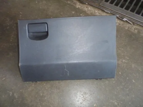 Ντουλαπάκι (Όχι Πολύ Καθαρό) για TOYOTA YARIS (2006 - 2009) (KL9) *Γ* Ντουλαπάκι (Όχι Πολύ Καθαρό) για TOYOTA YARIS (2006 - 2009) (KL9) *Γ*
