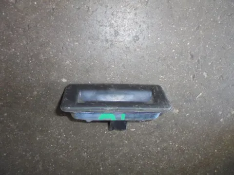 Μπουτον Πορτ-μπαγκαζ 2pin για AUDI A1 (2010 - 2015) (8X) Sportback - 5dr Μπουτον Πορτ-μπαγκαζ 2pin για AUDI A1 (2010 - 2015) (8X) Sportback - 5dr