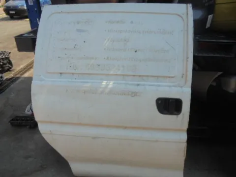 Πόρτα Δεξιά Συρόμενη Χ.Τζάμι για MITSUBISHI L400 (1996 - 2006) (PAOV) *Γ* Πόρτα Δεξιά Συρόμενη Χ.Τζάμι για MITSUBISHI L400 (1996 - 2006) (PAOV) *Γ*