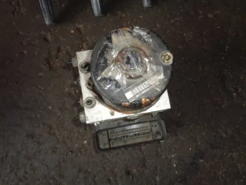 Μονάδα ABS 1K0614517B για AUDI A3 (2008 - 2011) (8P) Μονάδα ABS 1K0614517B για AUDI A3 (2008 - 2011) (8P)