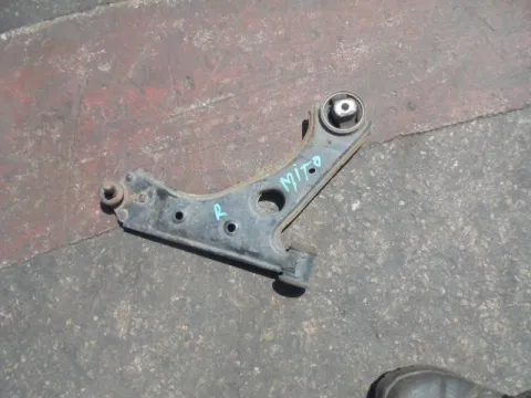 Ψαλίδι Εμπρός Δεξί για ALFA ROMEO MITO (2008 - 2011) ΠΑΛΕΤΑ 2 *223413* Ψαλίδι Εμπρός Δεξί για ALFA ROMEO MITO (2008 - 2011) ΠΑΛΕΤΑ 2 *223413*