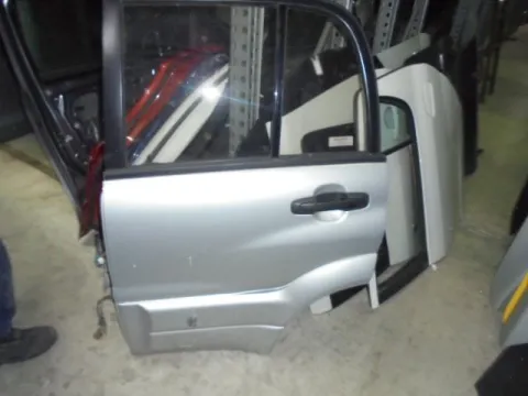 Πόρτα Πίσω Αριστερή για SUZUKI GRAND VITARA (2001 - 2003) (JA) XL-7 Πόρτα Πίσω Αριστερή για SUZUKI GRAND VITARA (2001 - 2003) (JA) XL-7