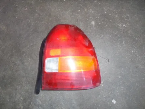 Φανάρι Πίσω Δεξί (Ραγισμένο) για HONDA CIVIC (1996 - 1998) (EJ - K) (MA - B) Hatchback - 3dr