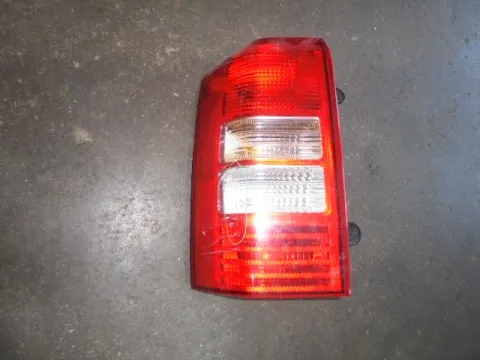Φανάρι Πίσω Αριστερό (Ραγισμένο) για JEEP PATRIOT (2007 - 2012) (MK74) Φανάρι Πίσω Αριστερό (Ραγισμένο) για JEEP PATRIOT (2007 - 2012) (MK74)