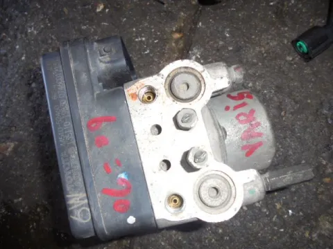 Μονάδα ABS 4451052460 για TOYOTA YARIS (2006 - 2009) (KL9) Μονάδα ABS 4451052460 για TOYOTA YARIS (2006 - 2009) (KL9)