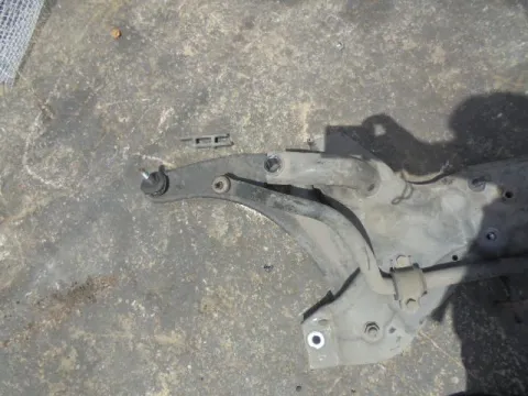 Ψαλίδι Εμπρός Αριστερό για MITSUBISHI COLT (2005 - 2008 ) (CZ) *ΔΒ* ΠΑΛΕΤΑ *232* Ψαλίδι Εμπρός Αριστερό για MITSUBISHI COLT (2005 - 2008 ) (CZ) *ΔΒ* ΠΑΛΕΤΑ *232*
