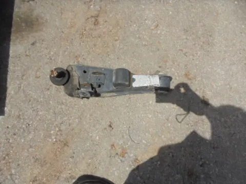 Ψαλίδι Εμπρός Δεξί Κάτω για HYUNDAI H-100 (1995 - 1997) ΠΑΛΕΤΑ 2 *223977* Ψαλίδι Εμπρός Δεξί Κάτω για HYUNDAI H-100 (1995 - 1997) ΠΑΛΕΤΑ 2 *223977*