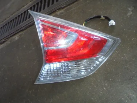 Φανάρι Πίσω Αριστερό Καπού για NISSAN X-TRAIL (2014 - ) Φανάρι Πίσω Αριστερό Καπού για NISSAN X-TRAIL (2014 - )