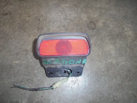 Φανάρι Πίσω Μεσαίο Στοπ για SUZUKI WAGON R (1993 - 1997) Φανάρι Πίσω Μεσαίο Στοπ για SUZUKI WAGON R (1993 - 1997)