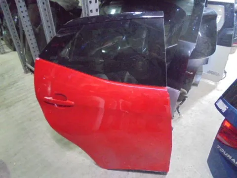 Πόρτα Πίσω Δεξιά για TOYOTA AYGO (2014 - 2017) Πόρτα Πίσω Δεξιά για TOYOTA AYGO (2014 - 2017)