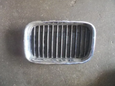 Μάσκα Αριστερή για BMW 3 Series (1990 - 1995) (E36) Μάσκα Αριστερή για BMW 3 Series (1990 - 1995) (E36)