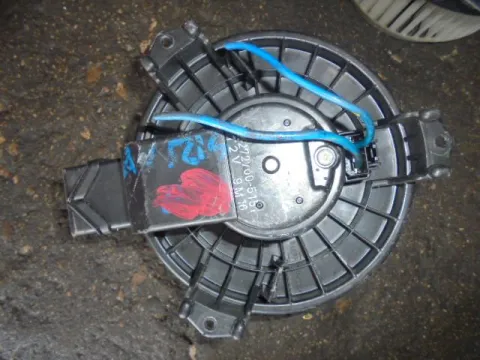 Μοτέρ Καλοριφέρ για TOYOTA AVENSIS (2006 - 2008) (T250) Μοτέρ Καλοριφέρ για TOYOTA AVENSIS (2006 - 2008) (T250)