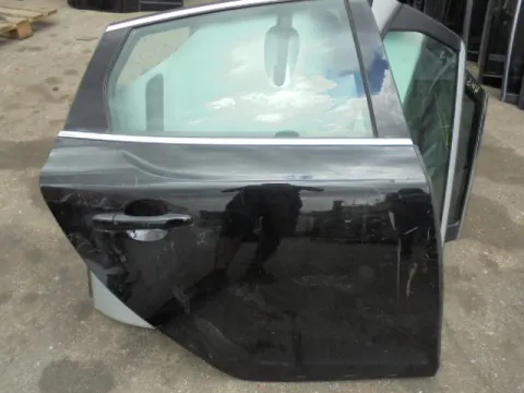 Πόρτα Πίσω Δεξιά για VOLVO V40 (2013 - ) *Ε* Πόρτα Πίσω Δεξιά για VOLVO V40 (2013 - ) *Ε*