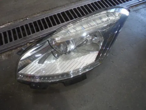 Φανάρι Εμπρός Αριστερό (Σπασμένη Βάση) για CITROEN C4 PICASSO (2007 - 2012) PICASSO GRAND (UA) Φανάρι Εμπρός Αριστερό (Σπασμένη Βάση) για CITROEN C4 PICASSO (2007 - 2012) PICASSO GRAND (UA)