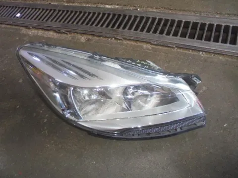 Φανάρι Εμπρός Δεξί για FORD KUGA (2013 - 2017) Φανάρι Εμπρός Δεξί για FORD KUGA (2013 - 2017)