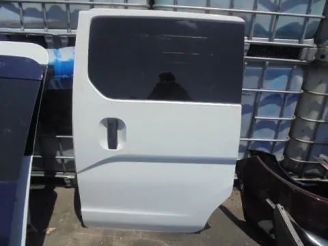 Πόρτα Αριστερή Συρόμενη Με Τζάμι για NISSAN NV200-EVALIA (2010 - ) Πόρτα Αριστερή Συρόμενη Με Τζάμι για NISSAN NV200-EVALIA (2010 - )