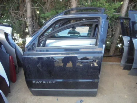 Πόρτα Εμπρός Αριστερή για JEEP PATRIOT (2007 - 2012) (MK74) Πόρτα Εμπρός Αριστερή για JEEP PATRIOT (2007 - 2012) (MK74)