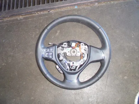 Τιμόνι (Βολάν) Με Χειριστήρια για SUZUKI BALENO (2015 - 2022) () *Γ* Τιμόνι (Βολάν) Με Χειριστήρια για SUZUKI BALENO (2015 - 2022) () *Γ*