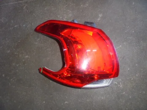 Φανάρι Πίσω Αριστερό (Ελαττωματικό) για PEUGEOT 2008 (2013 - 2019) Φανάρι Πίσω Αριστερό (Ελαττωματικό) για PEUGEOT 2008 (2013 - 2019)