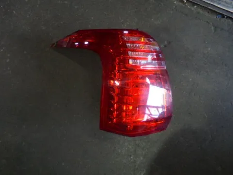 Φανάρι Πίσω Αριστερό (Ελαττωματικό) για PEUGEOT 5008 (2009 - 2013) Φανάρι Πίσω Αριστερό (Ελαττωματικό) για PEUGEOT 5008 (2009 - 2013)